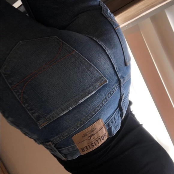 Skinny ripped jeans. - Picture 2 of 4